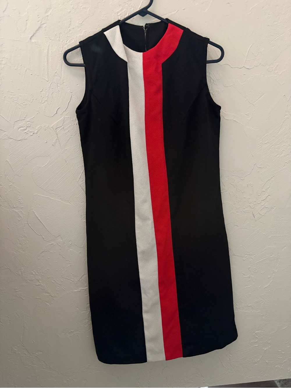 Vintage 60s Sleeveless Sheath Dress